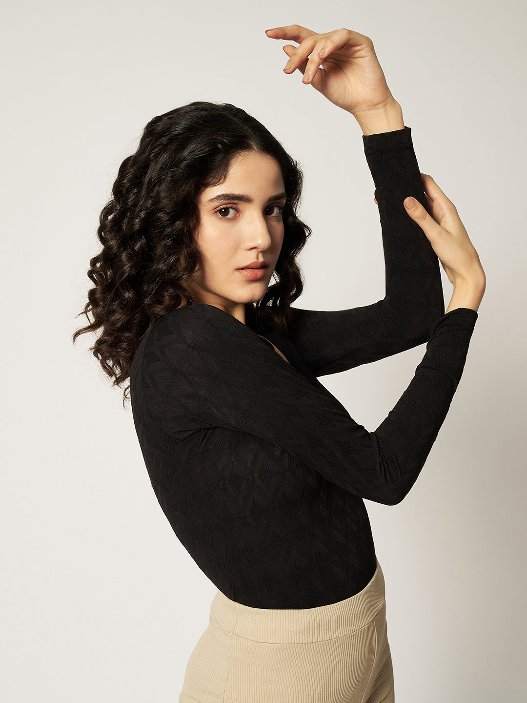 TEXTURED BODYSUIT-BLACK