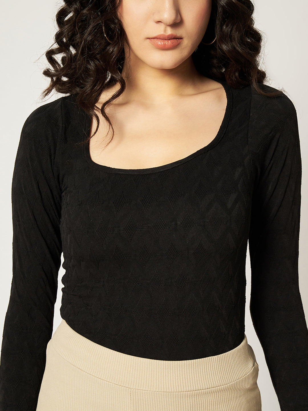 TEXTURED BODYSUIT-BLACK