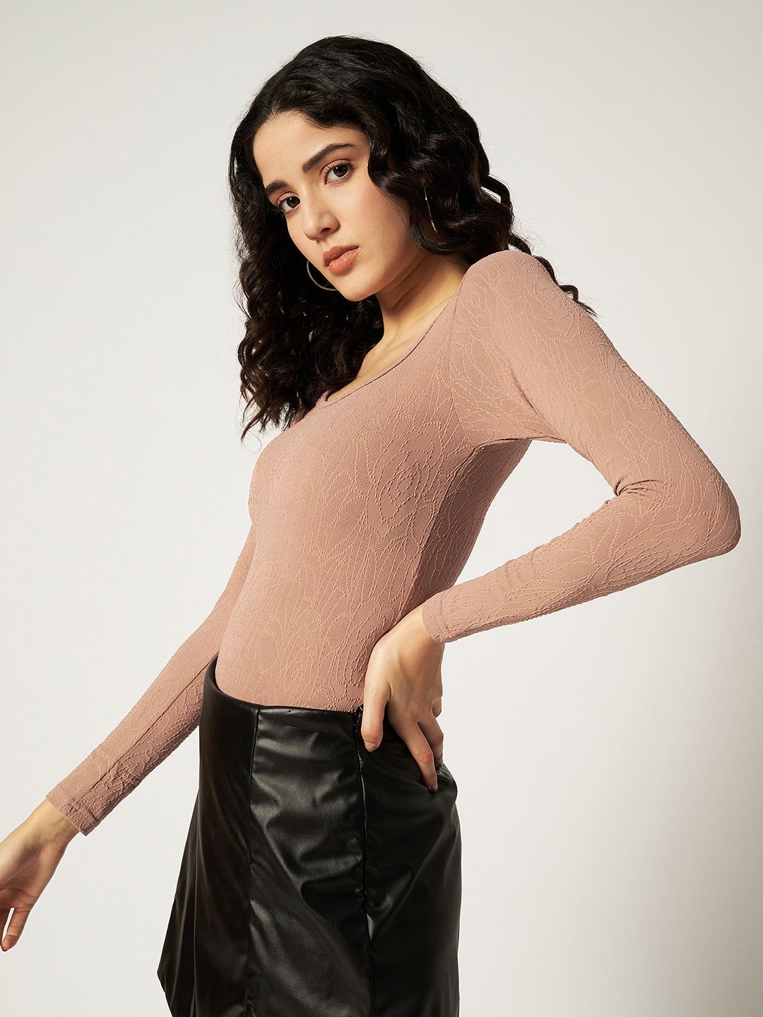 TEXTURED BODYSUIT SKINY BROWN