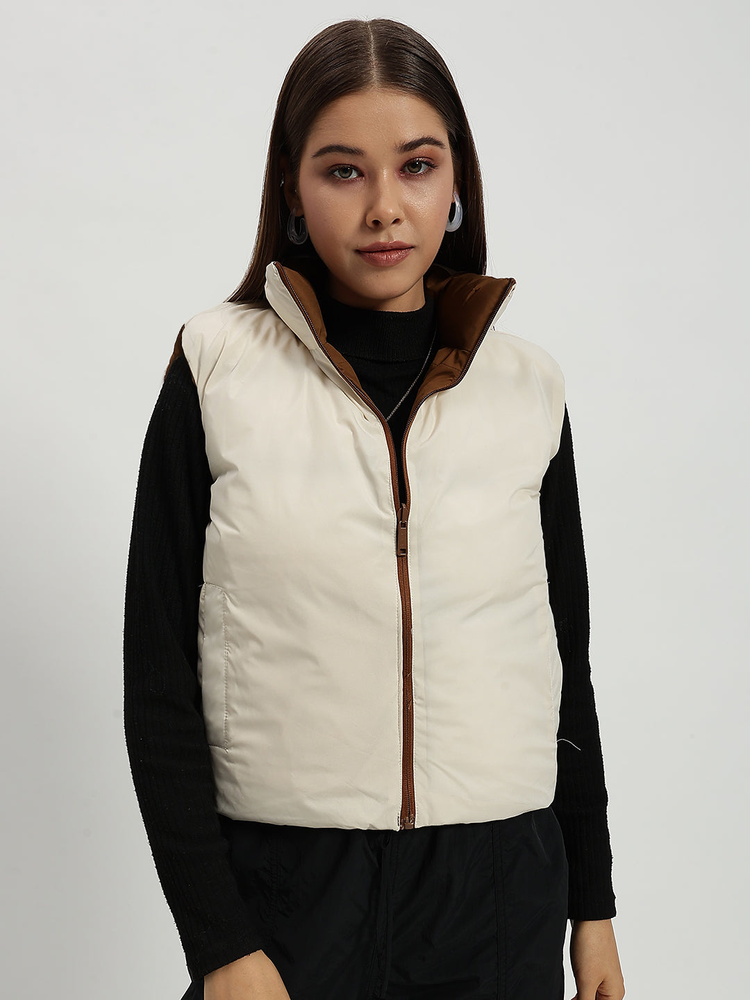 WOMEN CARGO PUFF JACKET REVERSIBLE BROWN AND BEIGE