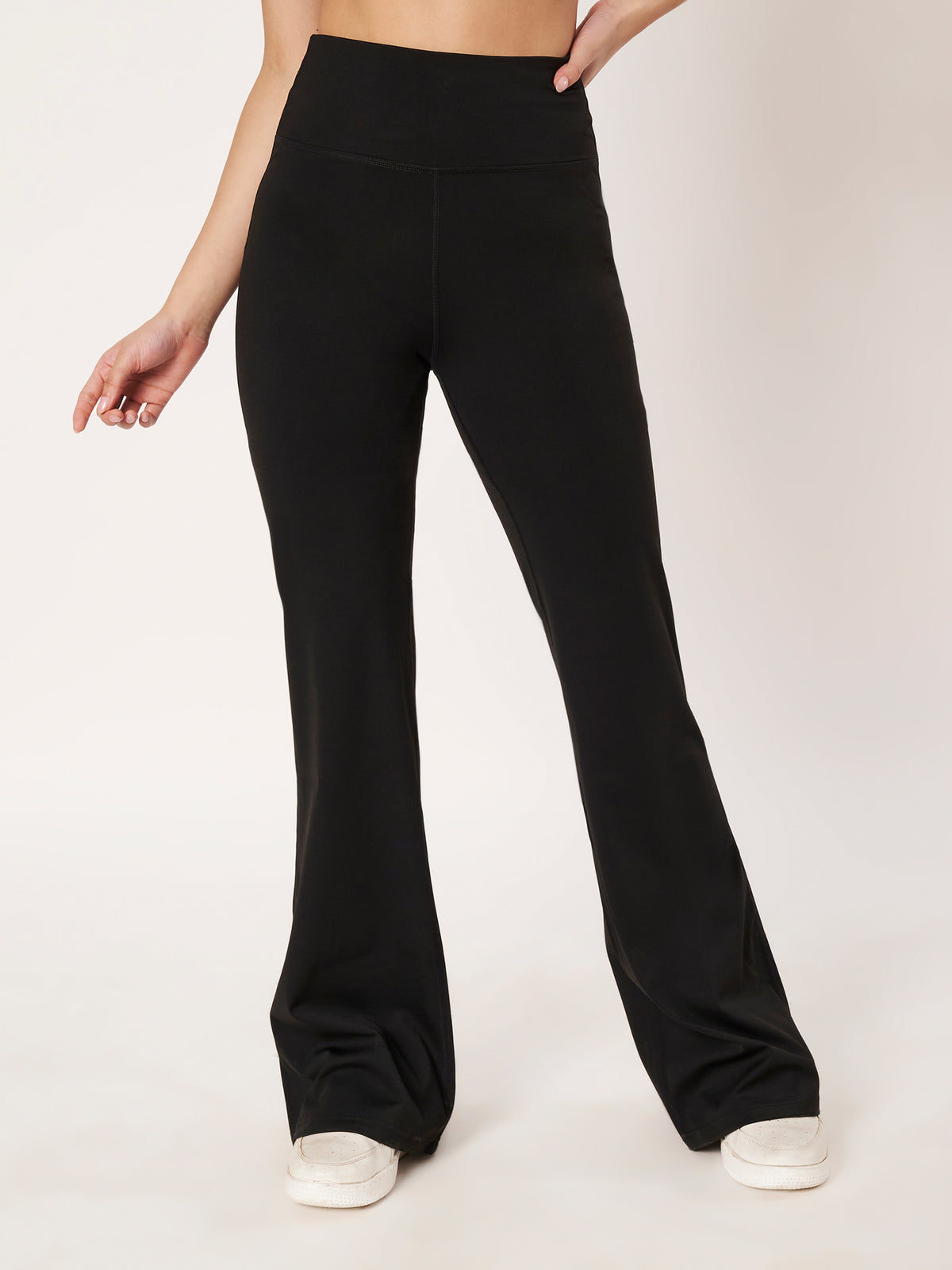 SCULPT FIT FLARE PANTS BLACK