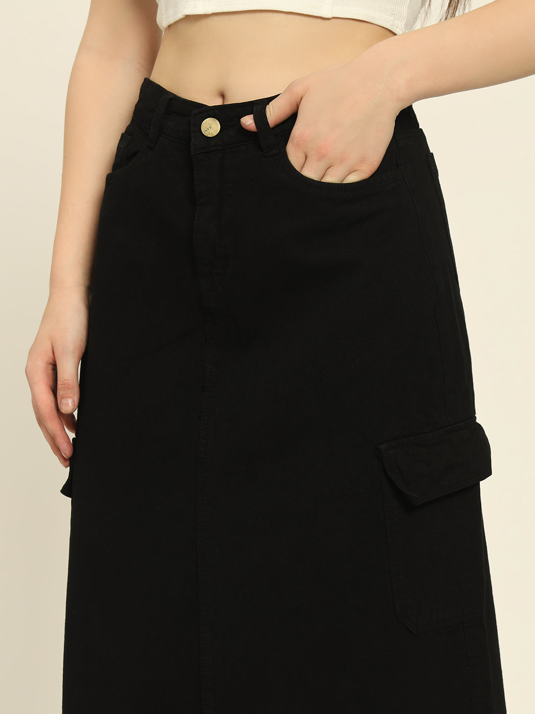 NEW BLACK CARGO SKIRT