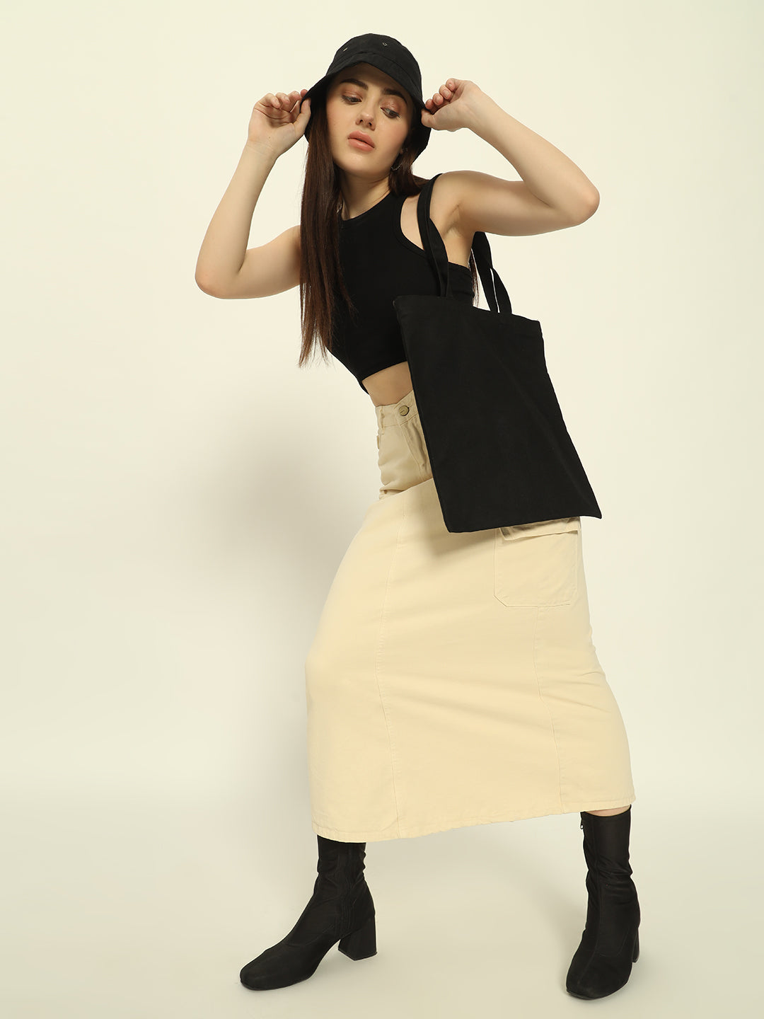 NEW BEIGE CARGO SKIRT