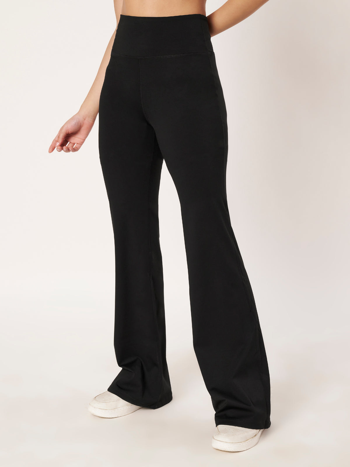 SCULPT FIT FLARE PANTS BLACK