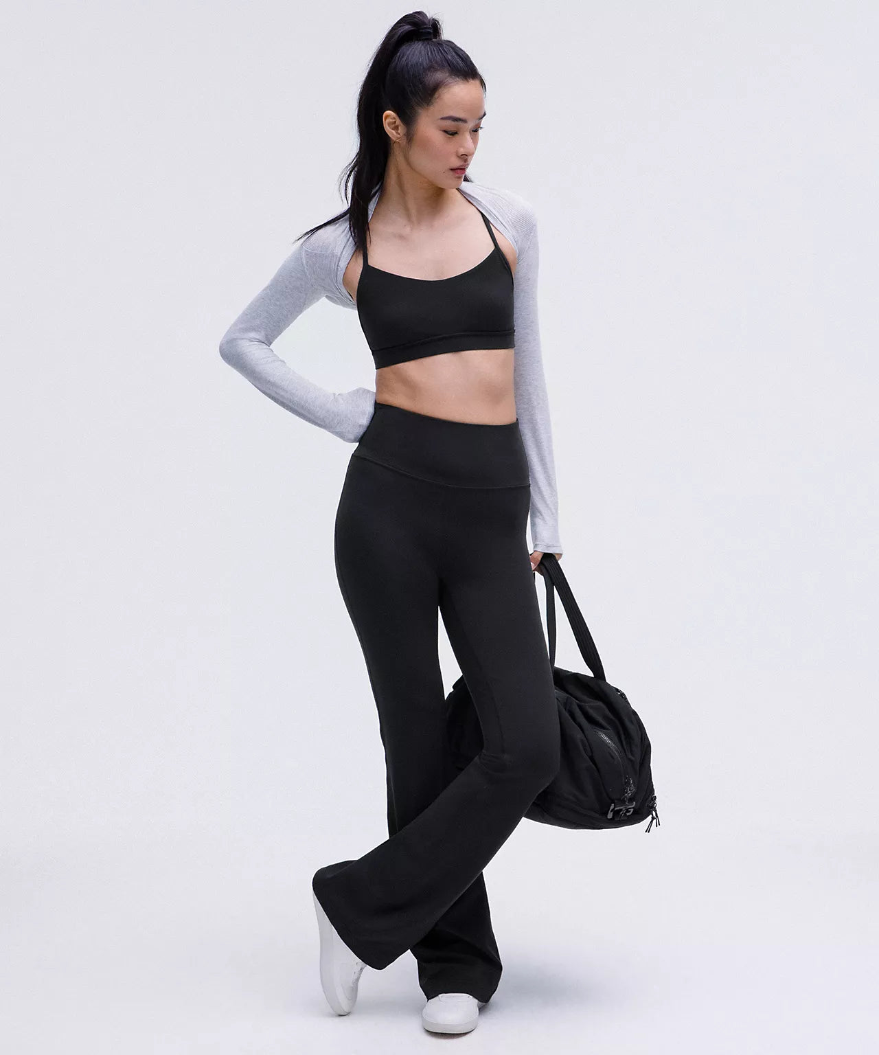 THE ULTIMATE FLARE PANTS BLACK
