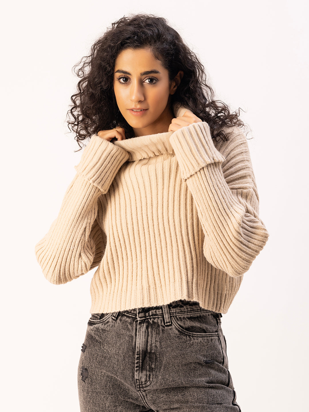 The Cream Highneck